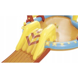 Pripučiama vandens žaidimų aikštelė, baseinas, čiuožykla, boulingas