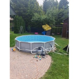 Sodo baseinas su siurblio priedais