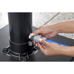 Solar outdoor shower solar flow black 8 l