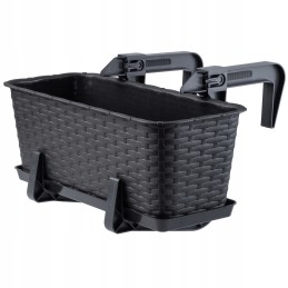 The balcony flowerpot with handles will take care of your flowers
