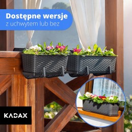 Balkono vazonas su rankenomis pasirūpins Jūsų gėlėmis