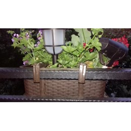 The balcony pot will take care of your flowers