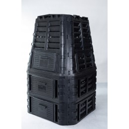 Ištisus metus veikiantis termokomposteris iš plastiko – 1000 litrų talpos.