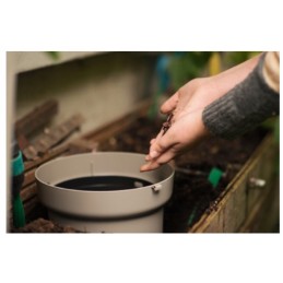 Ekologiškas 12 litrų plastikinis žemių komposteris
