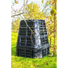 740l juodas komposteris