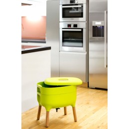 Ekologiškas komposteris virtuvės balkonui