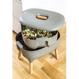 Komposteris ir priedai – sliekų ferma – dabar galite patys pasigaminti augalų biologines trąšas namuose ir sode