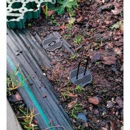 Agrotekstilės smeigtukai su padu, 10 vnt smeigtukų 20 cm + 10 vnt trinkelių