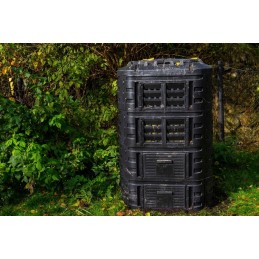 1260l komposteris, stiprus ištisus metus veikiantis multikomposteris