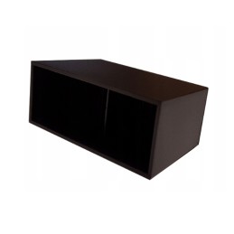 We offer a full plastic cork for hives - very good!