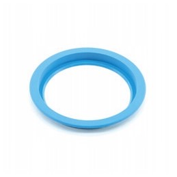 Beehive cover ring for beekeepers