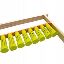 Izoliacinis suktukas skirtas bičių motinėlėms izoliuoti