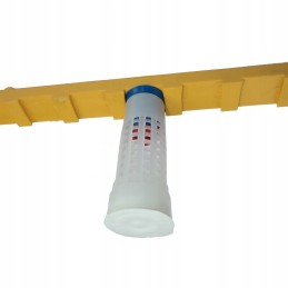 izoliacinis suktukas skirtas bičių motinėlėms auginti