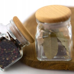 Etikečių stiklainiams rasite ir kituose aukcionuose :)