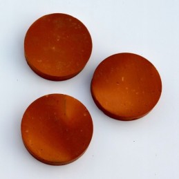 Specialiai pagamintų keraminių plokštelių naudojimas kaip dozatoriai skruzdžių rūgšties panaudojimui kovojant su varoa destructo