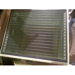 Apatinė pertvara, juoda, horizontali, stora