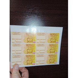 Lipnios etiketės, kurių matmenys 40x87 mm, skirtos lašintuvams.