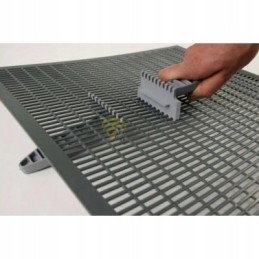 Sustiprintas plastikinis grandiklis pertvarų grotelėms