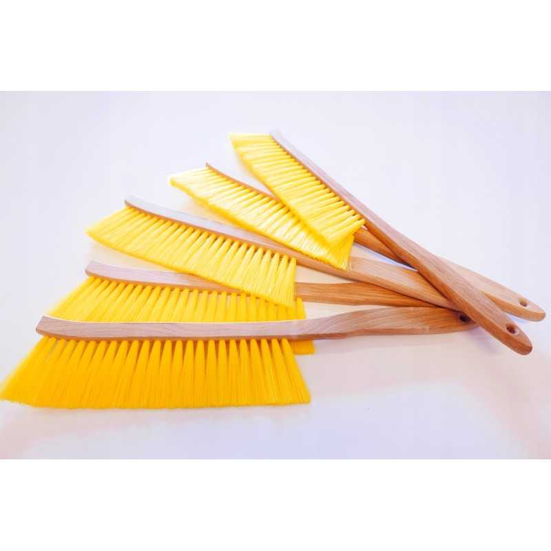 Bitininkystės šluota geltonais dirbtiniais šeriais