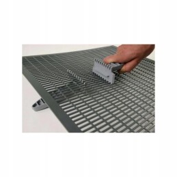 Sustiprintas grotelių grandiklis