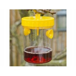 Vapsvų gaudyklė su virvele pakabinimui