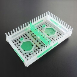 Izoliatorius, dvigubas bičių motinėlės gaubtas