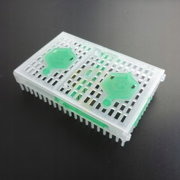 Izoliatorius, dvigubas bičių motinėlės gaubtas