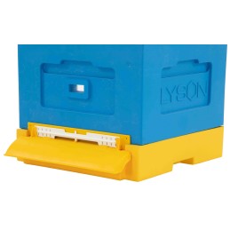 Išvadas su kištuku plastikiniams dugnams