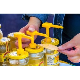 Plastikinis medaus dozatorius su dangteliais