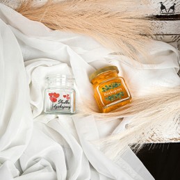 Kvadratinis stiklinis 120 ml indas su 53 mm metaliniu dangteliu ir spauda