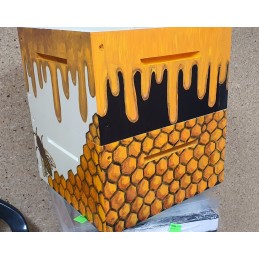 Wielkopolska 10r Styrodur avilys iš Api House yra lengviausias pilnas avilys bitininkystės rinkoje.