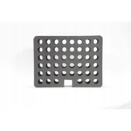 Nešiojamas inkubatorius, skirtas 12V karalienės ląstelėms transportuoti.