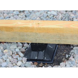 Apsauginė plokštė 110x110x3 mm - terasos laikiklių sistemos elementas