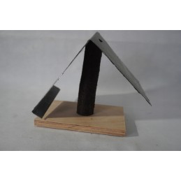 Tiektuvas pagamintas iš perdirbtų atliekų.