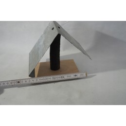 Tiektuvas pagamintas iš perdirbtų atliekų.