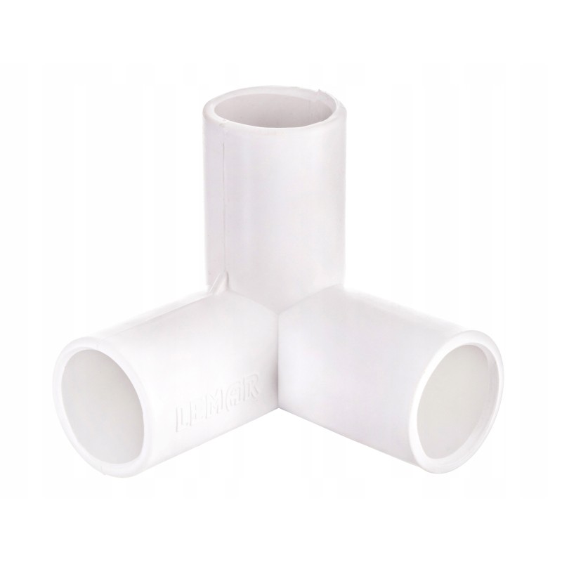 Kampinis trišakis PVC vamzdžiams, kurių skersmuo 32 mm