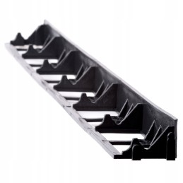 Kituose aukcionuose turime parkavimo ir vejos grotelių komplektus su inkarais, įvairių dydžių ir žalios spalvos grotelių komplek