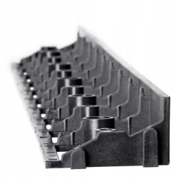 At other auctions we have sets of parking and lawn grids with anchors, sets of grids in various dimensions and in green and blac