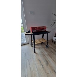 Nešiojama sodo kepsninė su anglimis, chromuotos grotelės, keptuvė, ratai, lentynos