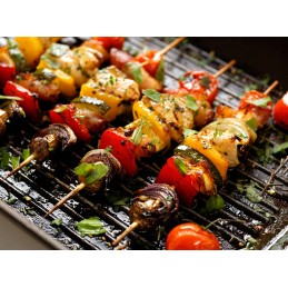 Grillitööriistade ja grillsöögiriistade komplekt