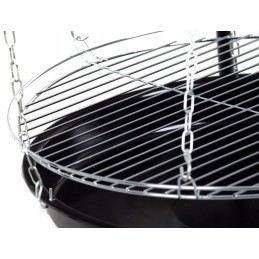 Sodo kepsninė, sodo laužavietė, grilis su trikojo grotelėmis