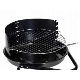 Round garden grill with adjustable grate height