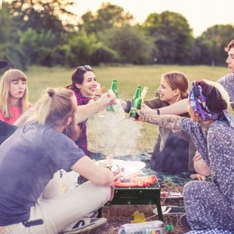 Suur, kaasaskantav, kokkupandav turistide söegrill