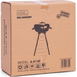 Sodo kepsninė su anglimis su apvaliomis grotelėmis, padengtomis pelenų keptuvėje