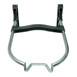 Wall bracket for hanging the cadac grill