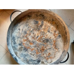 Anglies kepsninė ant trikojo su židiniu