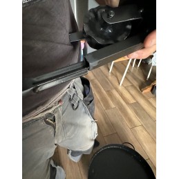 Anglies kepsninė ant trikojo su židiniu