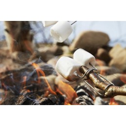 Uždekite mano ugnį senelio šakutės kepimui