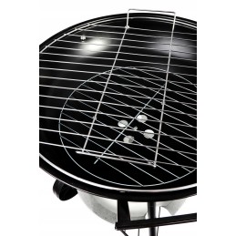 Apvalios gnk-01 anglies kepsninės ant ratų su dangteliu ir pelenų indu iš Webben