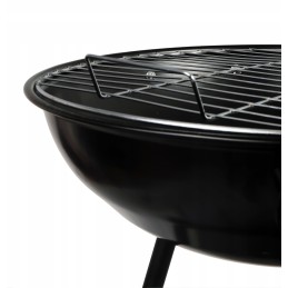 Apvalios gnk-01 anglies kepsninės ant ratų su dangteliu ir pelenų indu iš Webben